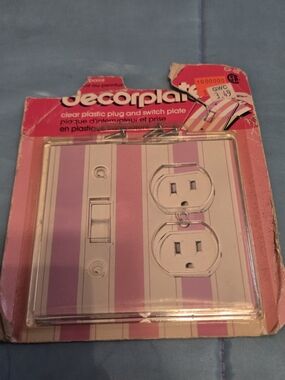 Decorplate Clear Plastic Light Plate cover Single Switch Outlet Wallpaper CP-02